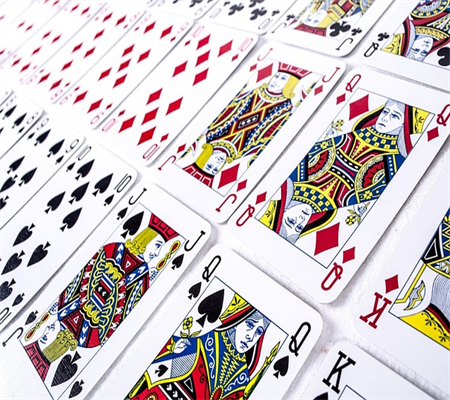 Bí Mật Của Kỹ Thuật Đánh Giá Texas Hold'em: Phân Tích Dữ Liệu Bộ Bài