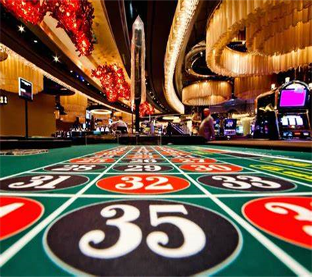Đánh Bài Texas Hold'em: Làm Thế Nào Để Chiến Thắng Trò Chơi Bằng Lý Thuyết Xác Suất
